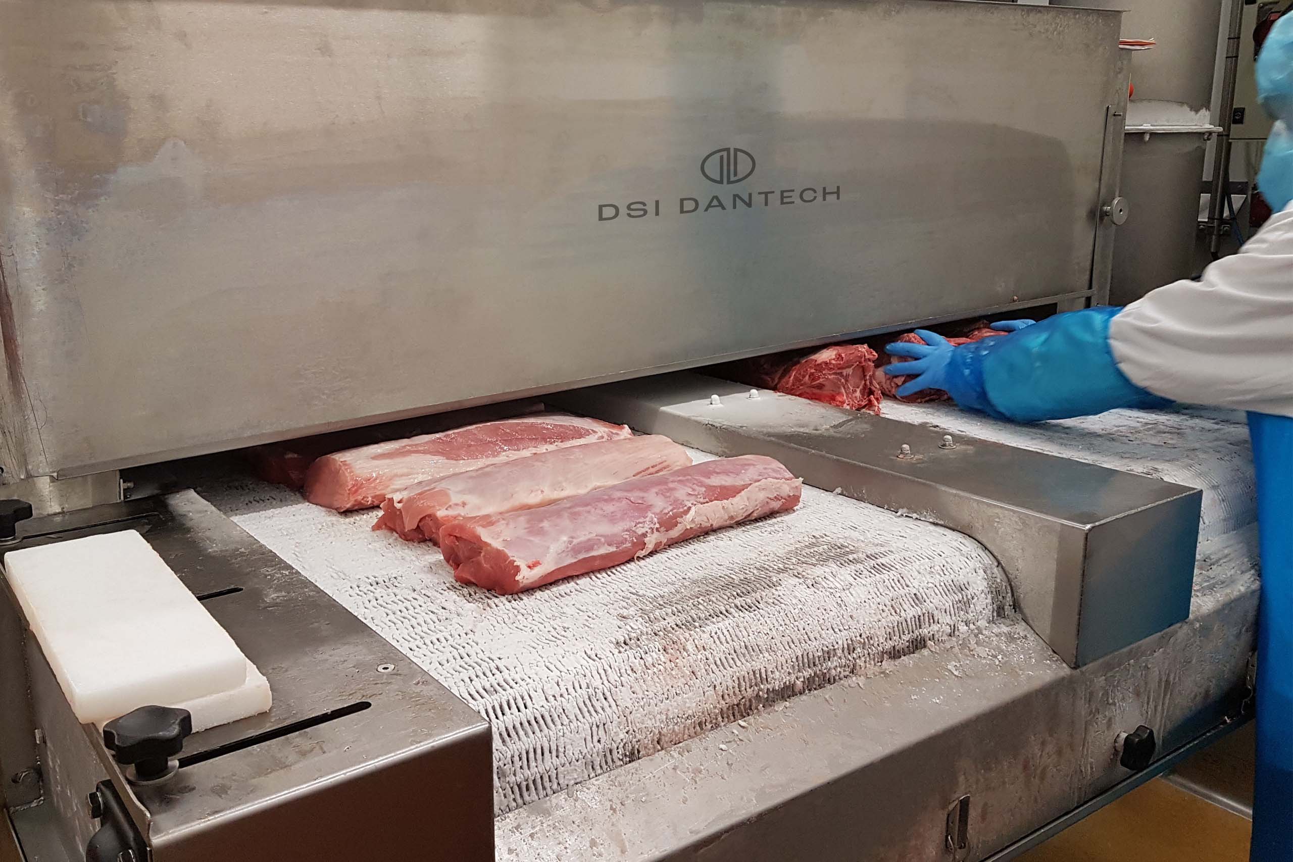 Cryogenic freezing of meat and poultry