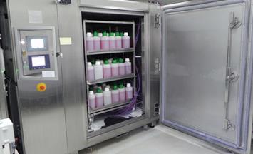 Cryogenic freezing of pharmaceutical products