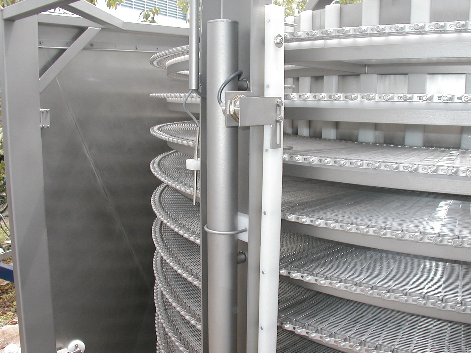 Spiral chiller