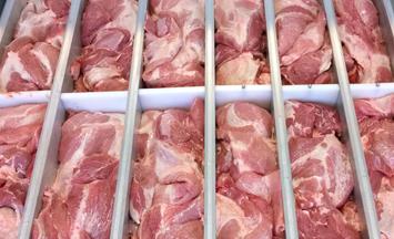 Plate freezing of meat and poultry